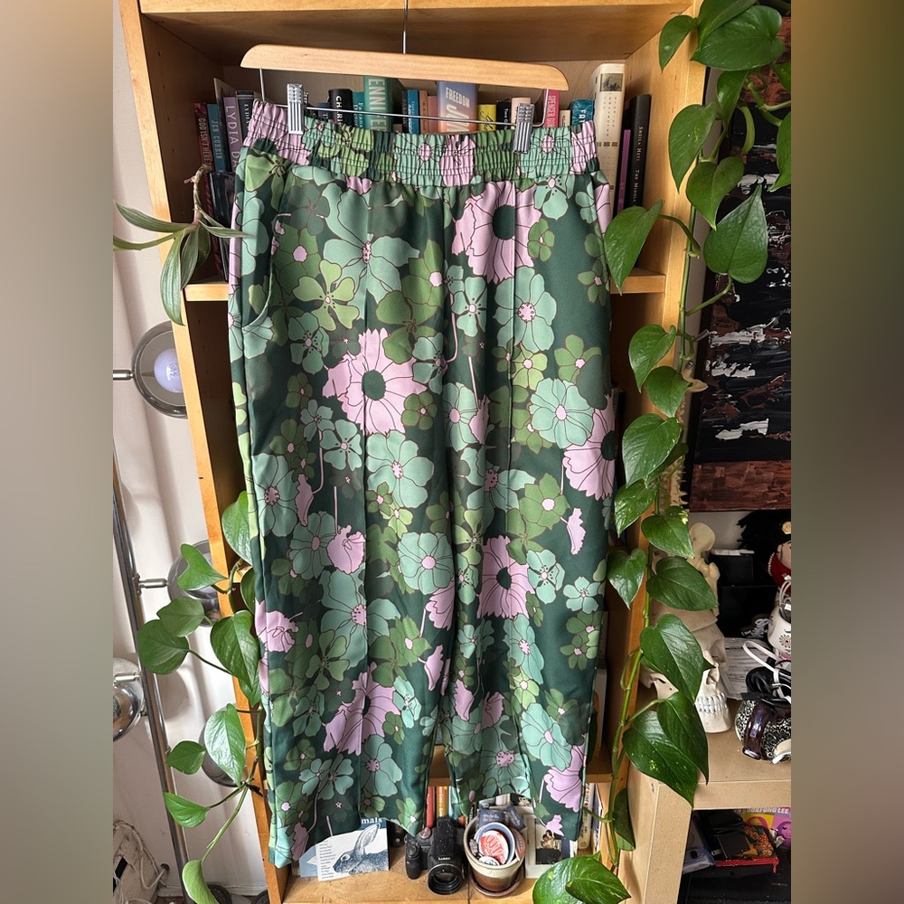 Nettle’s Tale Floral Bay Pants